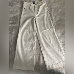 Anthropologie Maeve cream wide leg jeans in size 27